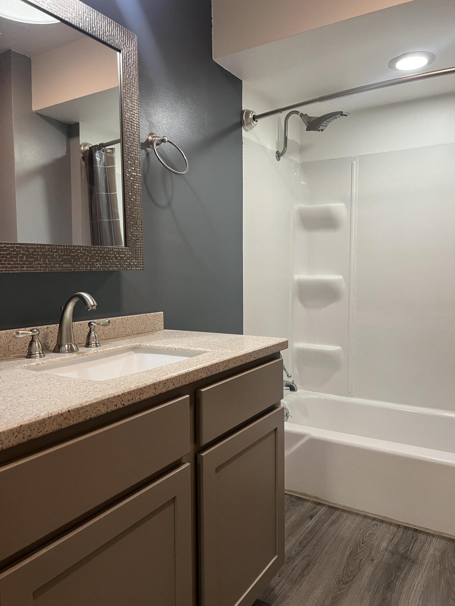 1260 Joslyn Road Muskegon, MI 49445 - Photo 9 of 18 IMG_4676