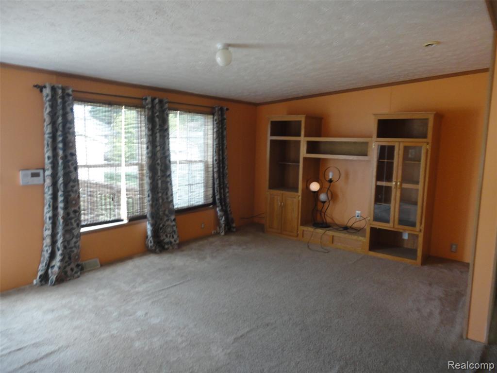 3954 Ryans Ridge Monroe, MI 48161 - Photo 7 of 28