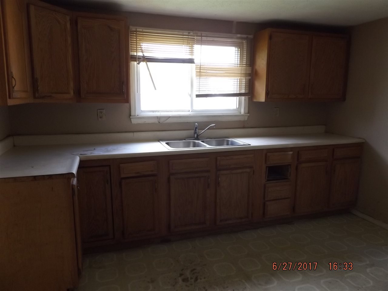 1824 East Purdue Road Muncie, IN 47303 - Photo 3 of 9