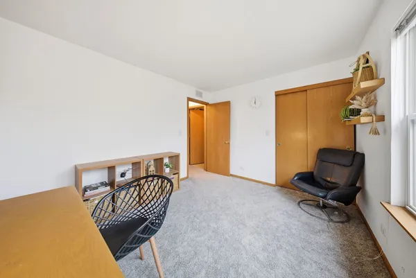 $390,000 | 1473 East Baronet Lane, Palatine, IL 60074