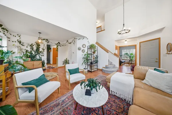 $390,000 | 1473 East Baronet Lane, Palatine, IL 60074