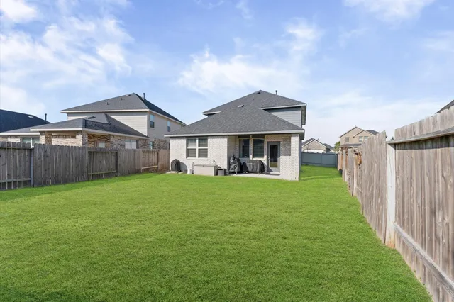 $320,000 | 16875 Pink Wintergreen Drive, Conroe, TX 77385