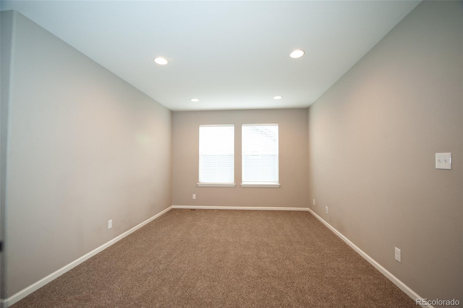 7916 East 53rd Drive Denver, CO 80238 - Photo 13 of 40