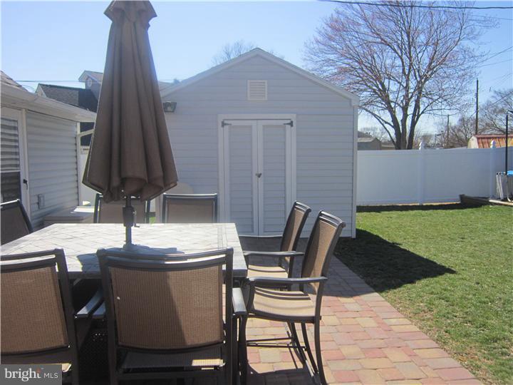 69 Queen Anne Road Levittown, PA 19057 - Photo 17 of 18 Patio