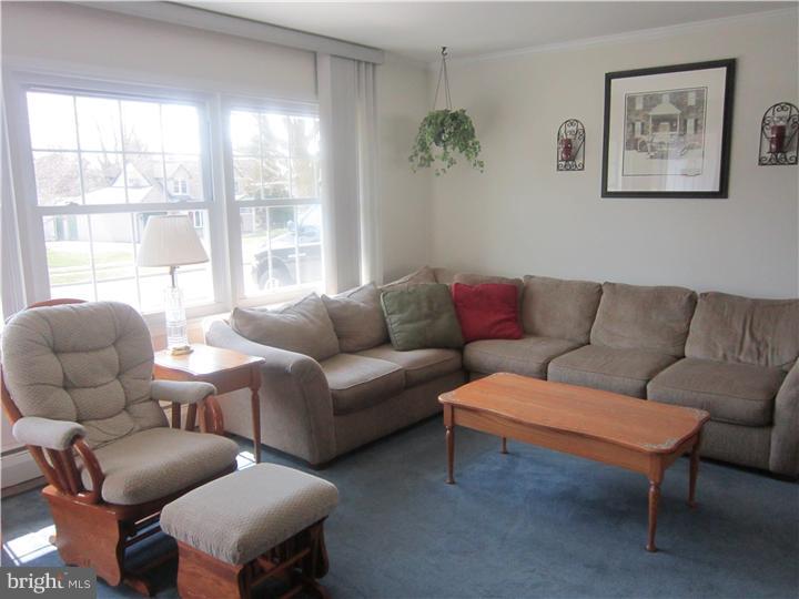 69 Queen Anne Road Levittown, PA 19057 - Photo 6 of 18 Living Room