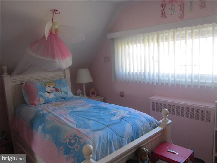 69 Queen Anne Road Levittown, PA 19057 - Photo 9 of 18 Bedroom