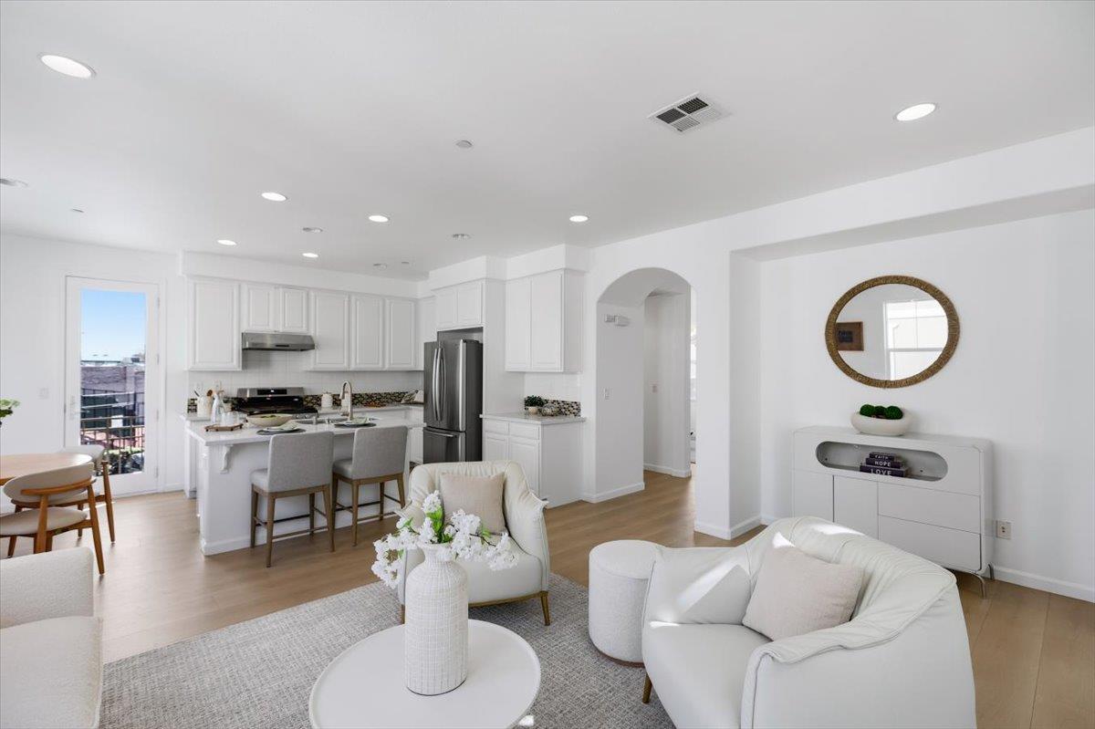 917 Vida Larga Loop Milpitas, CA 95035 - Photo 4 of 64