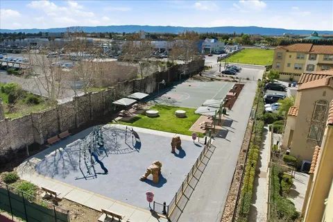 $1,475,000 | 917 Vida Larga Loop, Milpitas, CA 95035