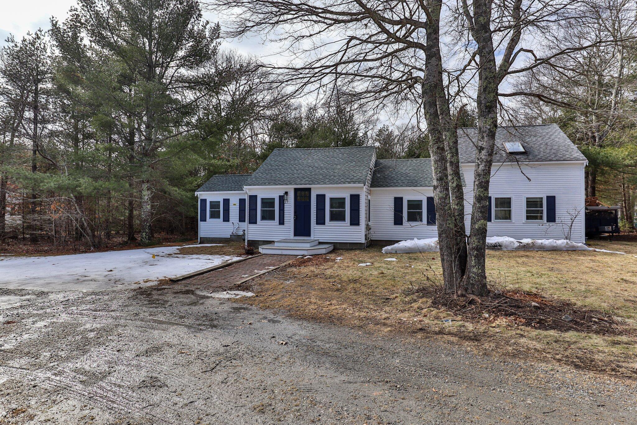 27 Newtown Road Sandwich, MA 02563 - Photo 1 of 29 photo