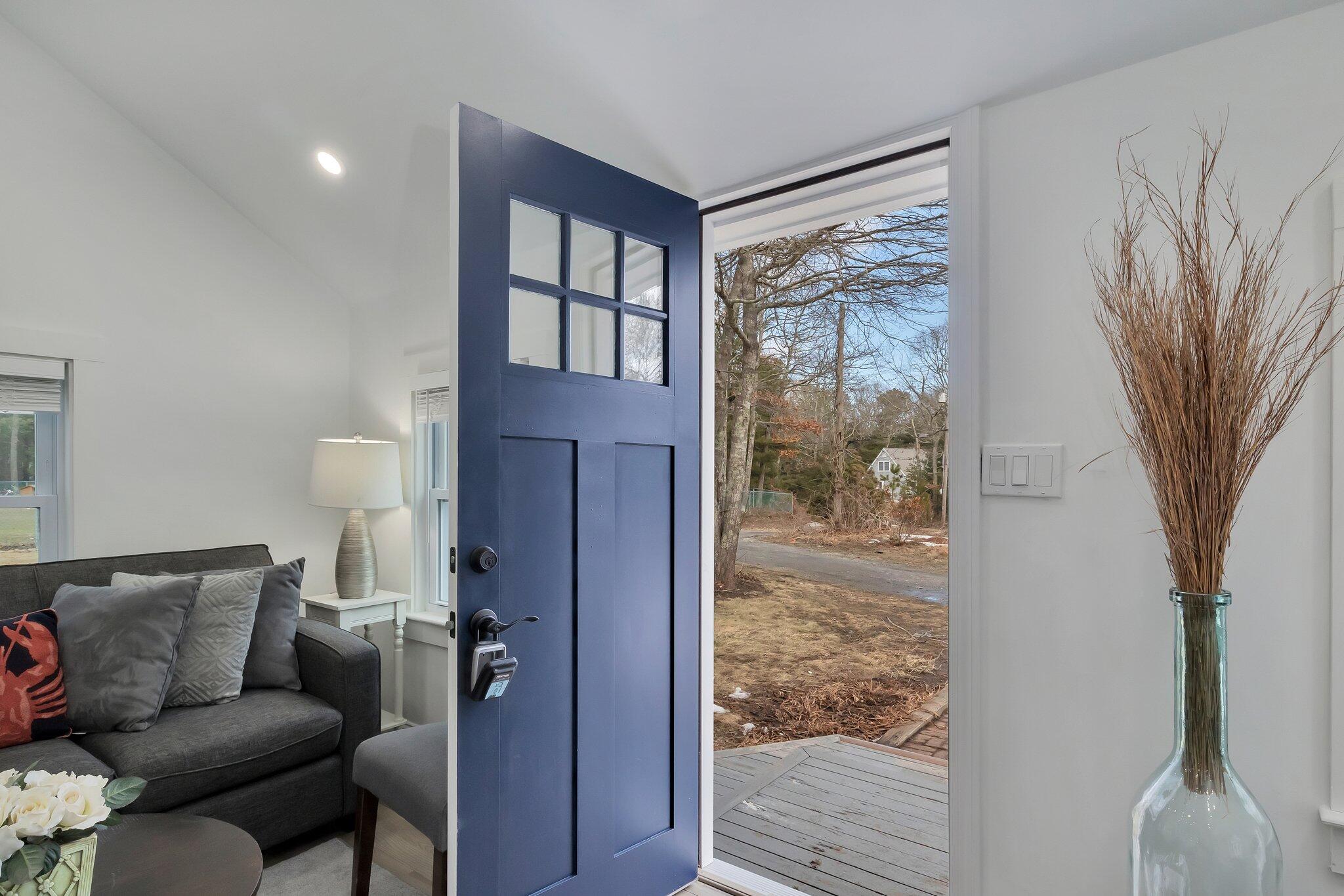 27 Newtown Road Sandwich, MA 02563 - Photo 4 of 29 8-web-or-mls-27-newtown-rd