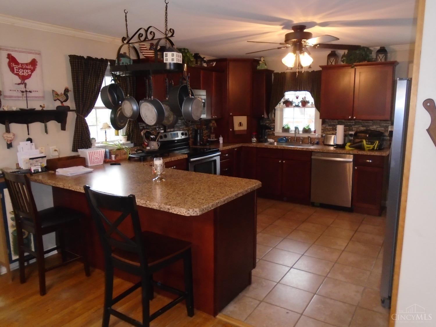 1615 Christopher Road Aberdeen, OH 45101 - Photo 3 of 30