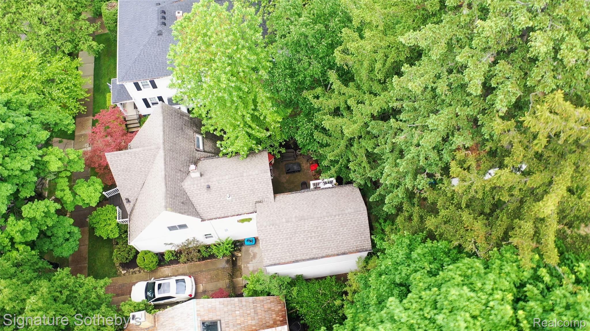90 Mapleton Road Grosse Pointe, MI 48236 - Photo 38 of 43 5.jpg