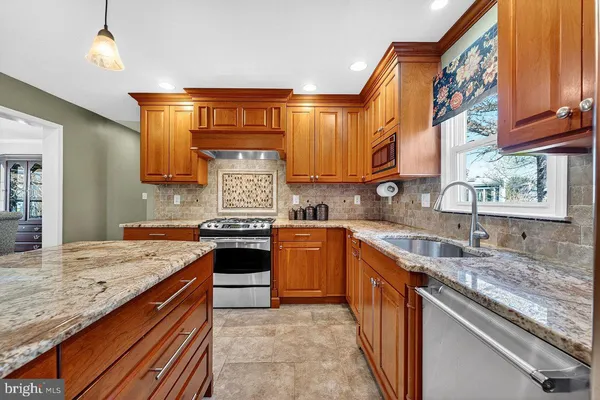 $1,275,000 | 13 Madison Drive, West Windsor, NJ 08550