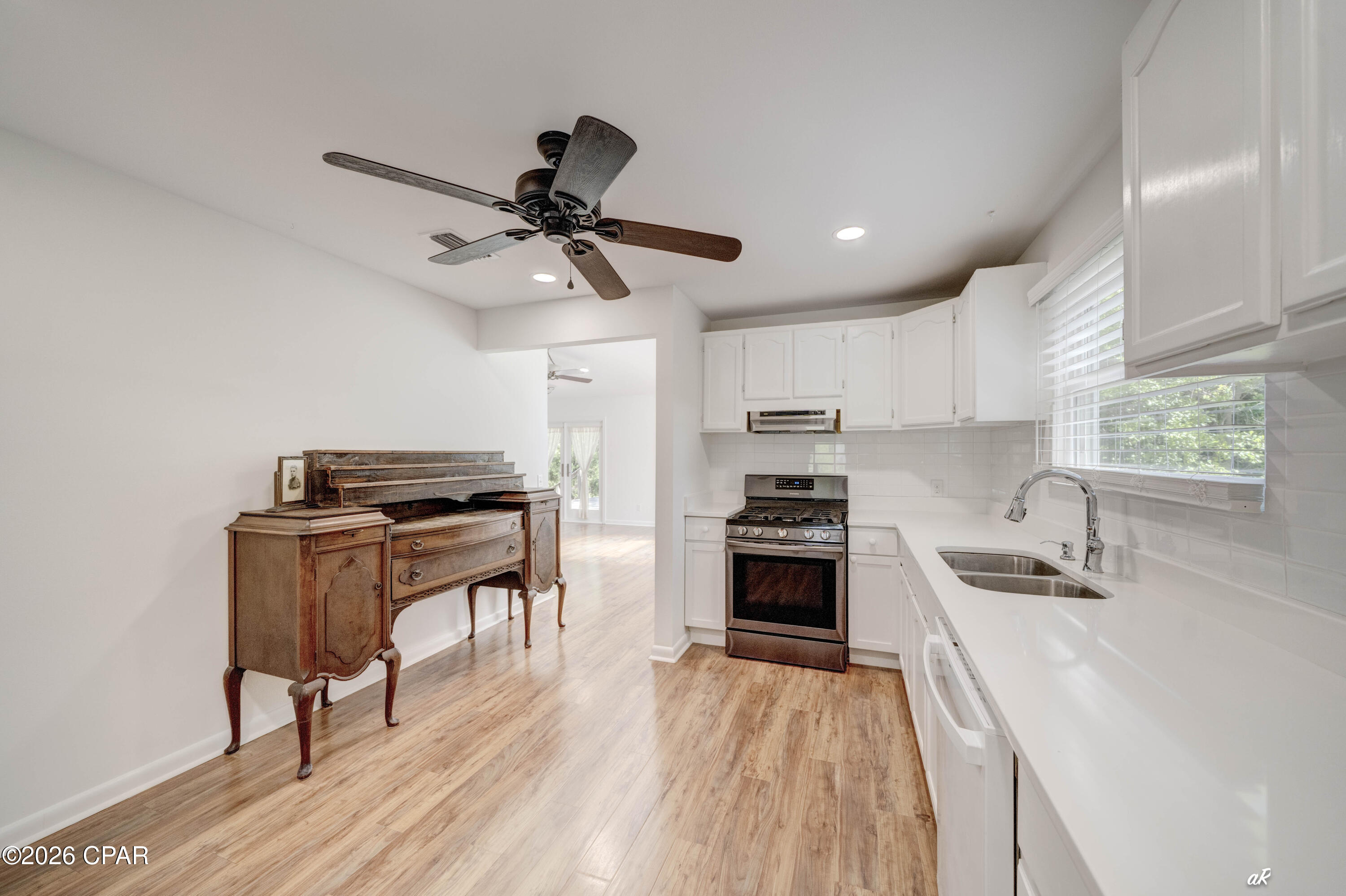 2511 Commander Road Southport, FL 32409 - Photo 15 of 32 Gallery Image 15