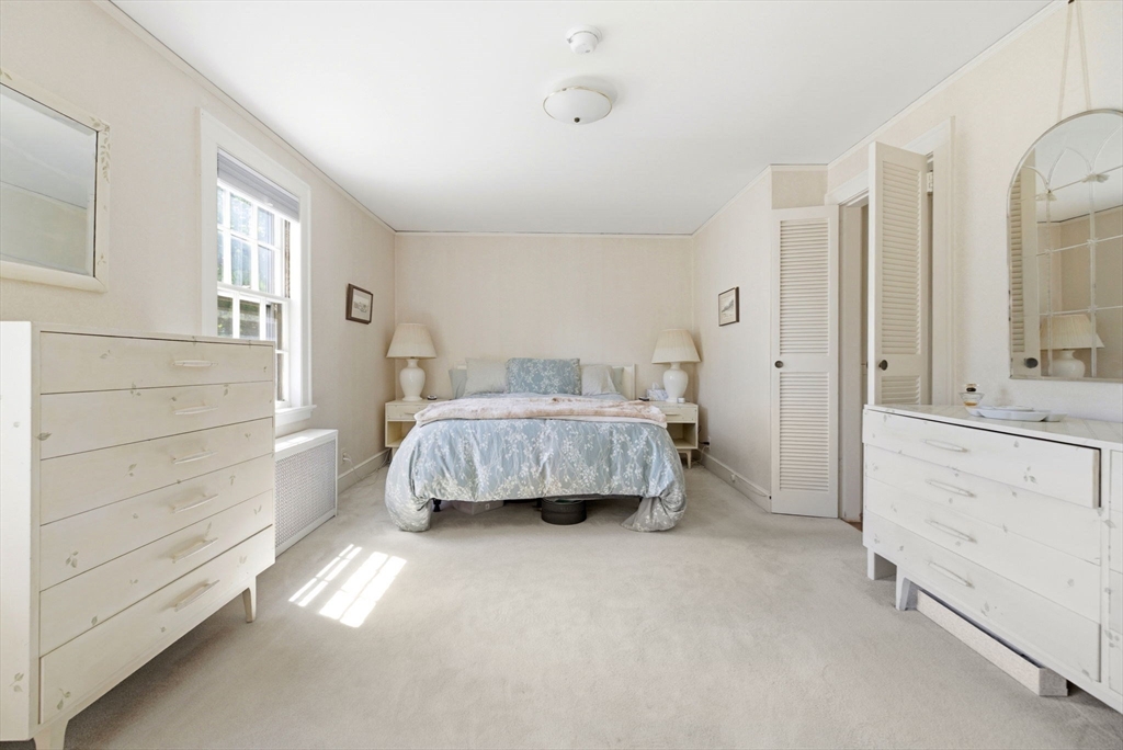 102 Oakdale Road Newton, MA 02461 - Photo 10 of 21 Gallery Image 10