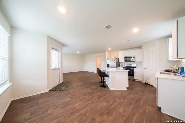 $1,895 | 7323 Perseus Brook, San Antonio, TX 78252