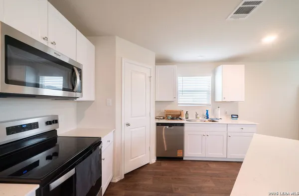 $1,895 | 7323 Perseus Brook, San Antonio, TX 78252