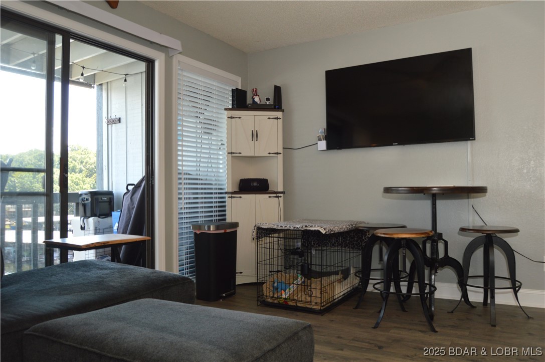 1442 Nichols Road, Unit B304 Osage Beach, MO 65065 - Photo 15 of 31 Dining Area