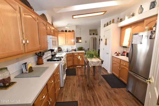 $375,000 | 26360 Solano Drive, Seligman, AZ 86337