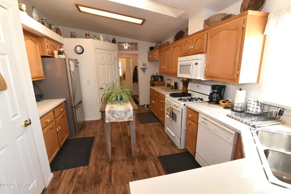 $339,000 | 26360 Solano Drive, Seligman, AZ 86337