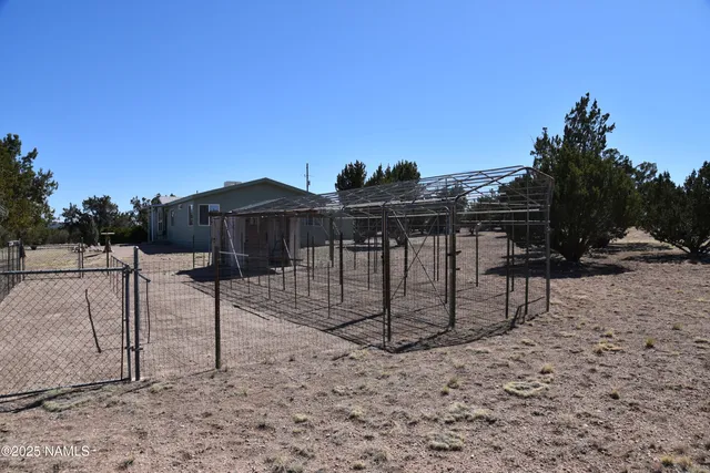 $375,000 | 26360 Solano Drive, Seligman, AZ 86337
