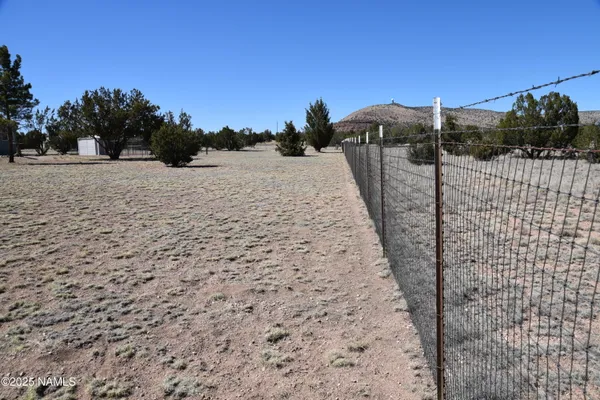 $339,000 | 26360 Solano Drive, Seligman, AZ 86337