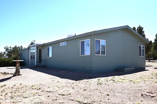 $375,000 | 26360 Solano Drive, Seligman, AZ 86337