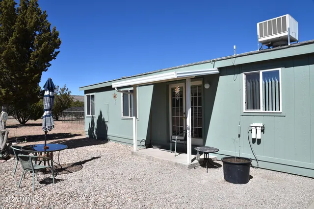 $375,000 | 26360 Solano Drive, Seligman, AZ 86337