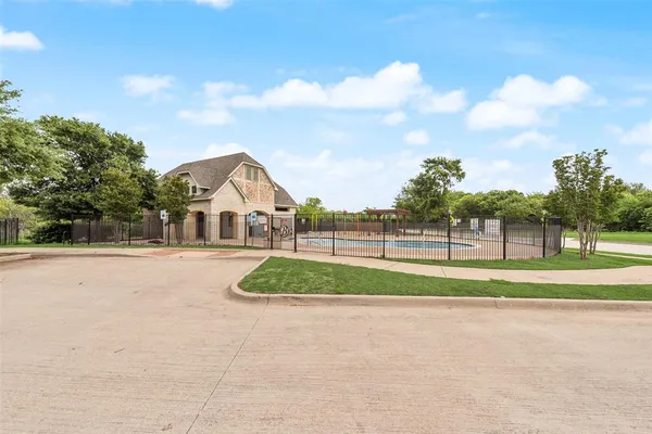 $3,100 | 1398 Caspian Drive, Roanoke, TX 76262