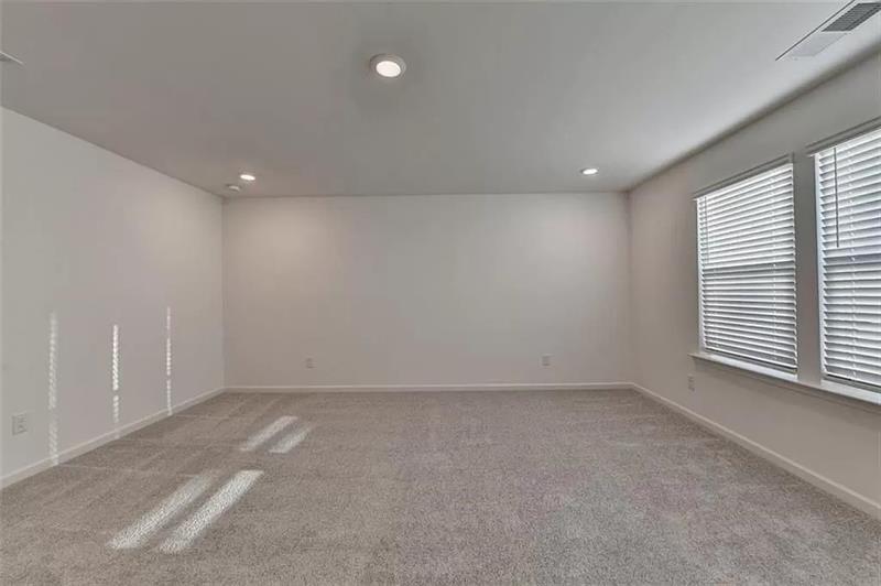 100 Mission Boulevard Pendergrass, GA 30567 - Photo 14 of 17 an empty room with a window