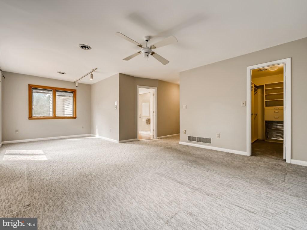 9085 Northfield Road Ellicott City, MD 21042 - Photo 21 of 61 Primary bedroom