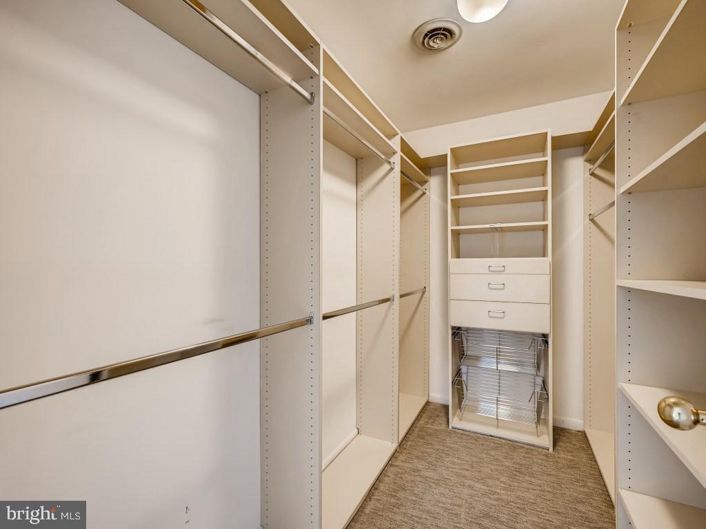 9085 Northfield Road Ellicott City, MD 21042 - Photo 27 of 61 Walkin closet in primary bedroom
