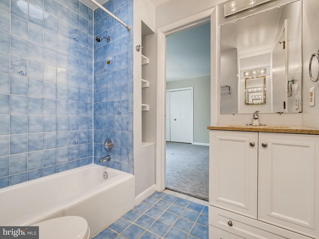 9085 Northfield Road Ellicott City, MD 21042 - Photo 30 of 61 Upstairs full bath