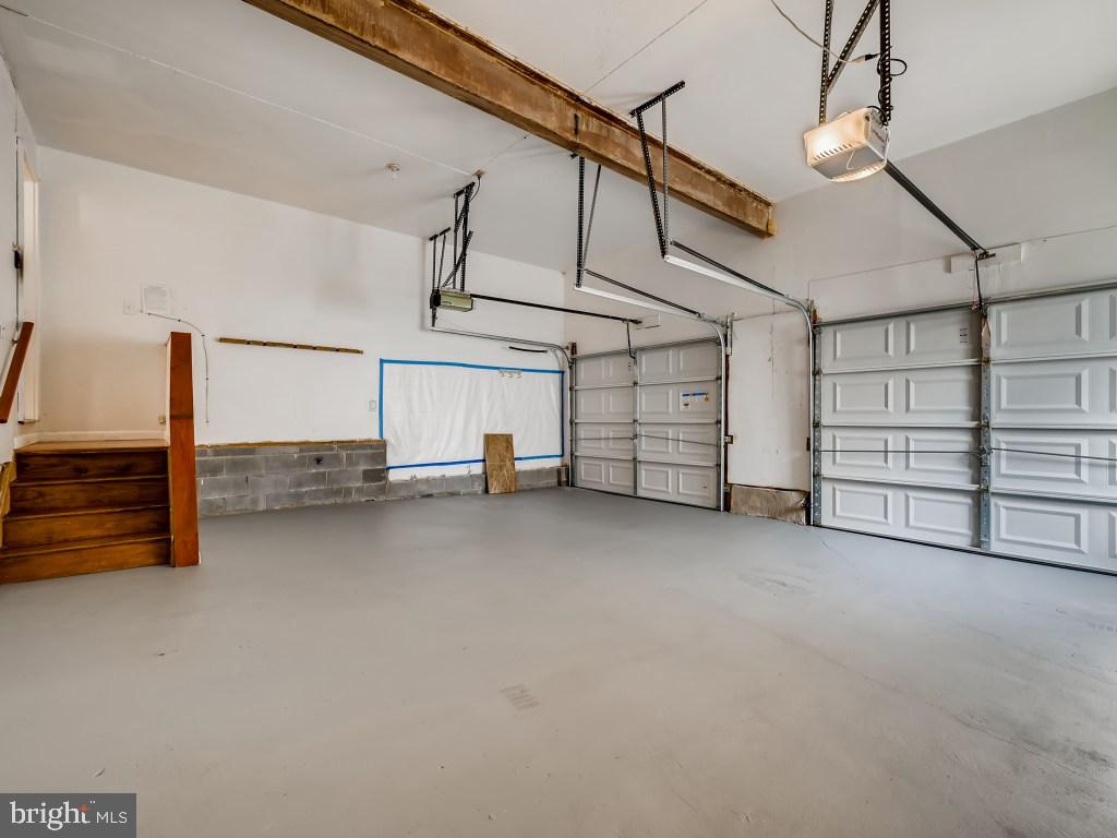9085 Northfield Road Ellicott City, MD 21042 - Photo 43 of 61 Garage