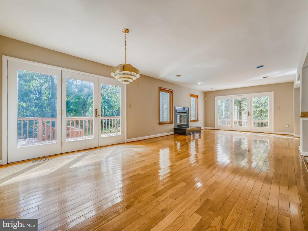 9085 Northfield Road Ellicott City, MD 21042 - Photo 8 of 61 Family room