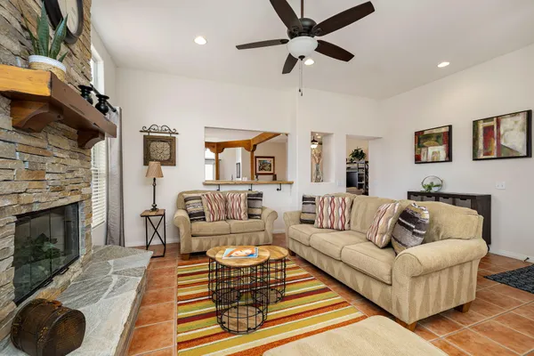 $3,500 | 53845 Avenida Alvarado, La Quinta, CA 92253
