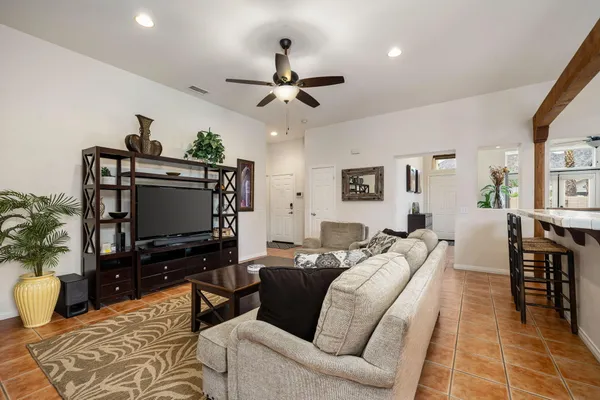 $3,500 | 53845 Avenida Alvarado, La Quinta, CA 92253