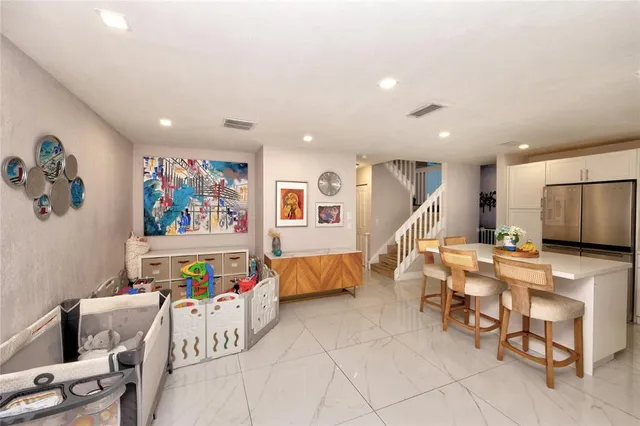 $719,000 | 621 Lakeshore Terrace, Davie, FL 33325