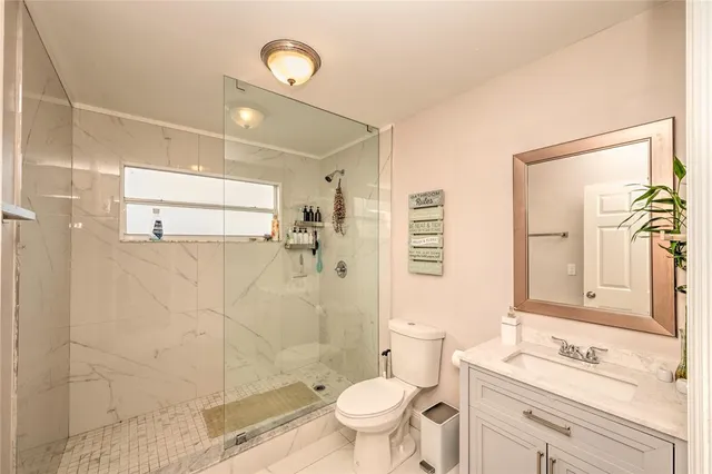 $719,000 | 621 Lakeshore Terrace, Davie, FL 33325