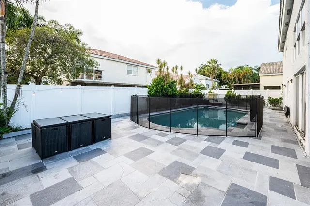 $719,000 | 621 Lakeshore Terrace, Davie, FL 33325