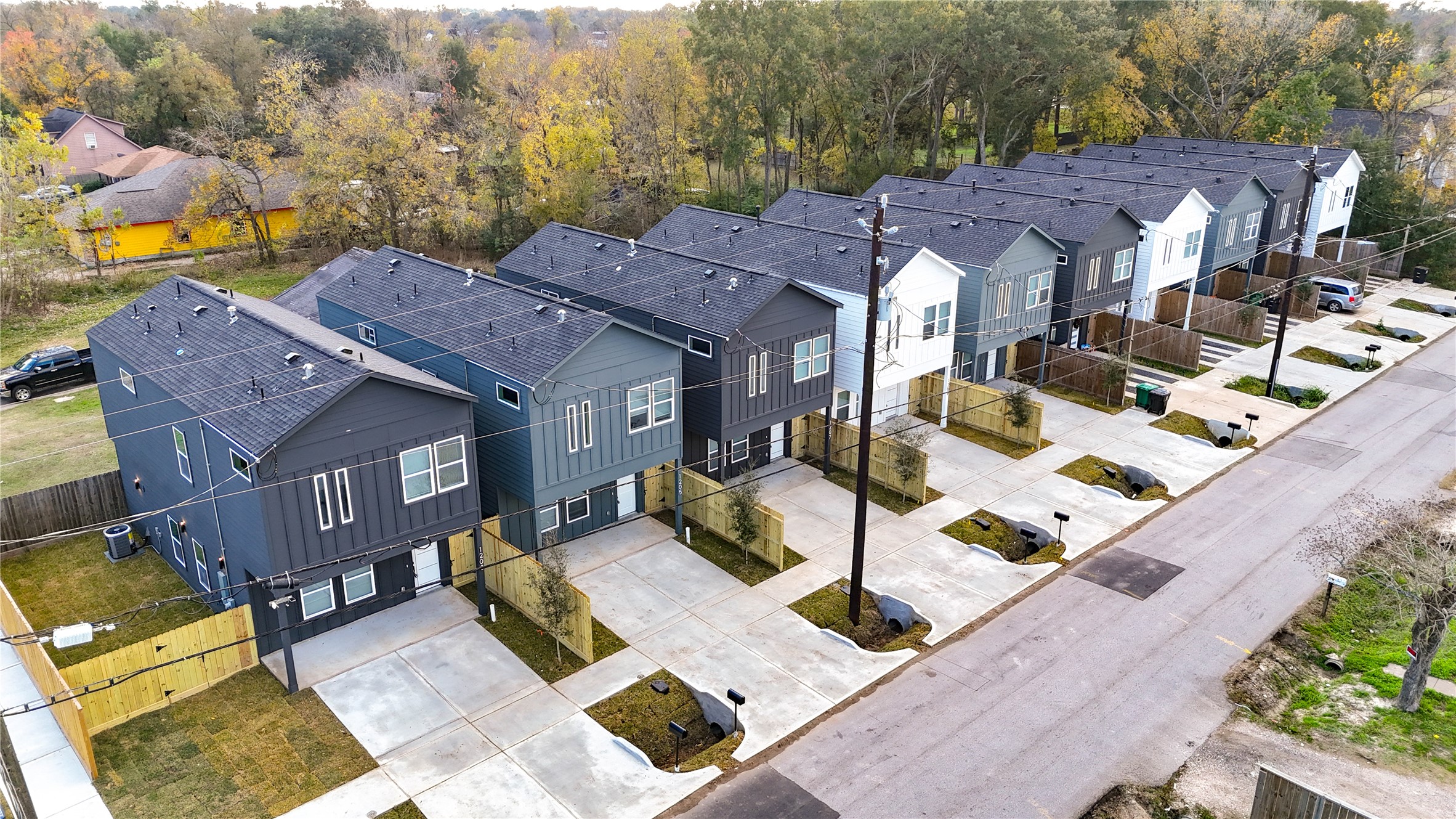 1211 Dewalt Street Houston, TX 77088 - Photo 25 of 28