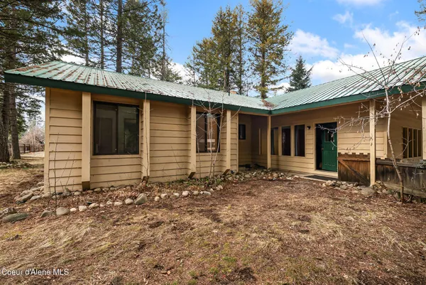 $399,000 | 430 1st Street, Priest River, ID 83856