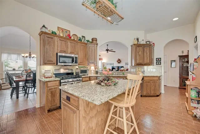 $374,900 | 11016 Castle Oak Lane, Fort Worth, TX 76108