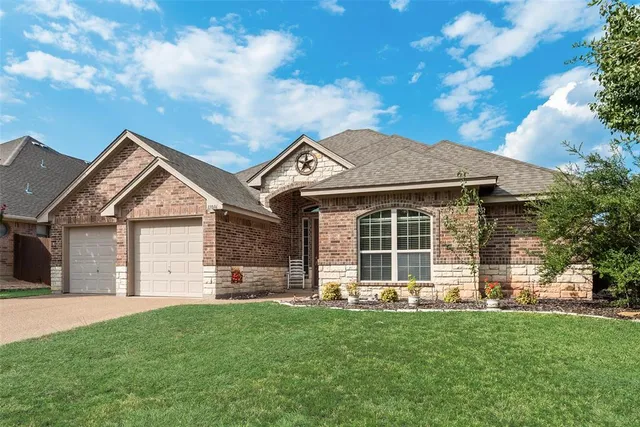 $374,900 | 11016 Castle Oak Lane, Fort Worth, TX 76108