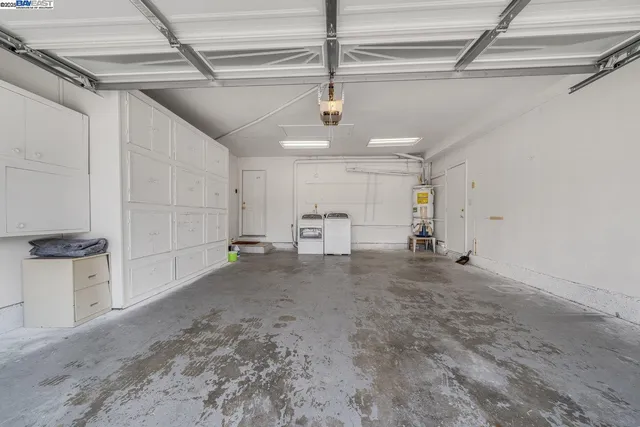 a view of a garage