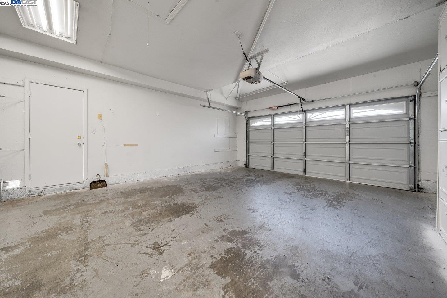 1876 Lynwood Drive Concord, CA 94519 - Photo 33 of 39 a view of a garage