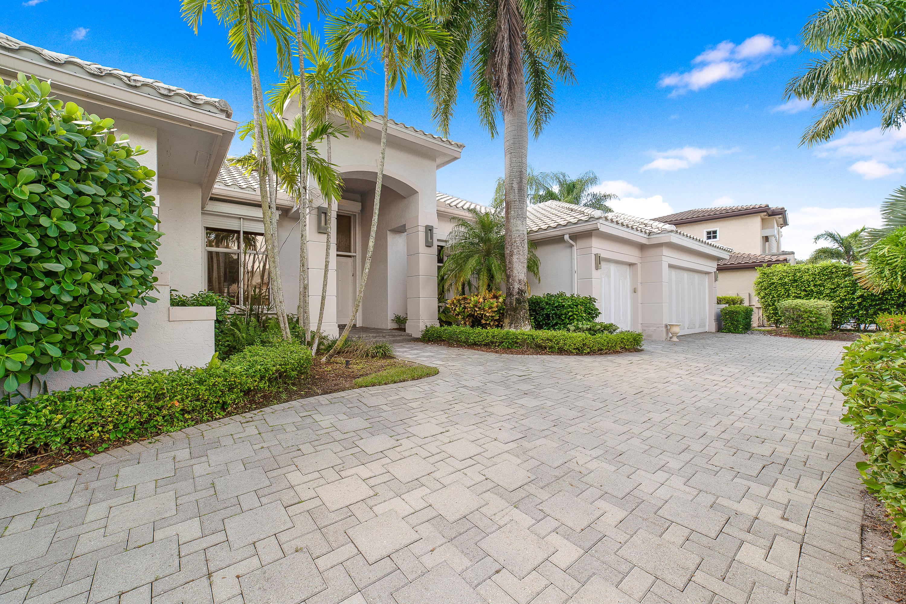 3222 NW 63 St (2)