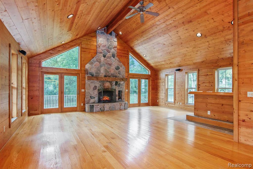 9001 Bergin Road Howell, MI 48843 - Photo 15 of 54