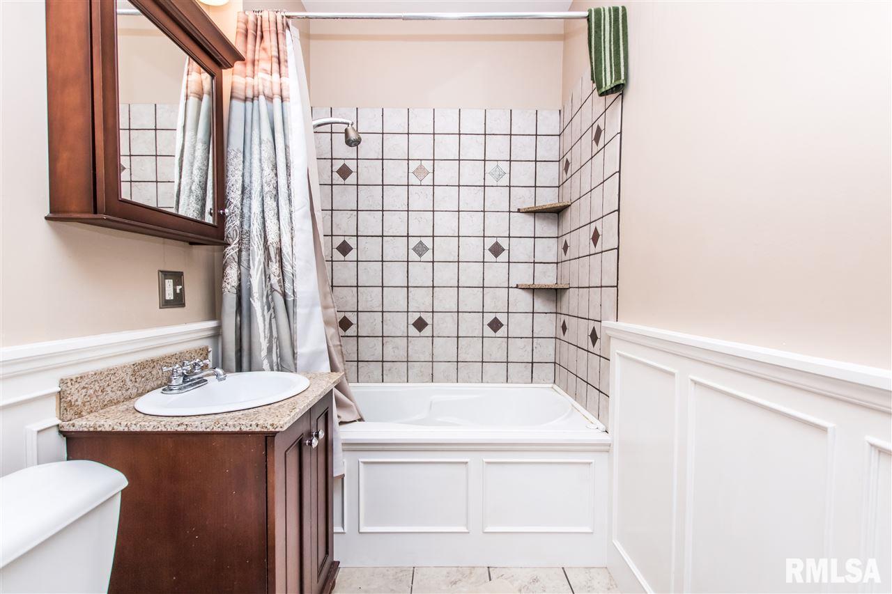 1015 Springfield Road East Peoria, IL 61611 - Photo 19 of 30 Gallery Image 19
