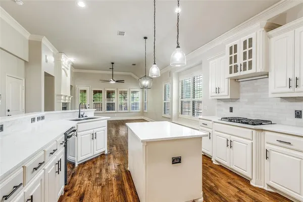 $639,999 | 15905 Buffalo Creek Drive, Frisco, TX 75035